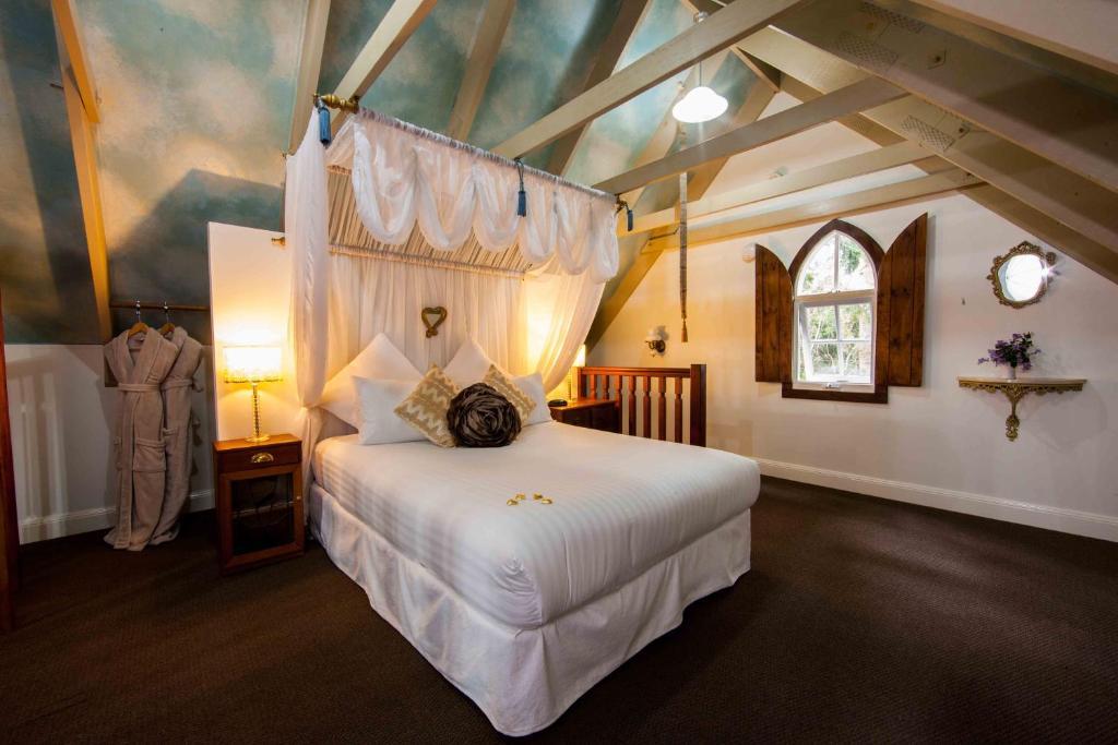 Lisson Grove Hotel Mount Tamborine Room photo